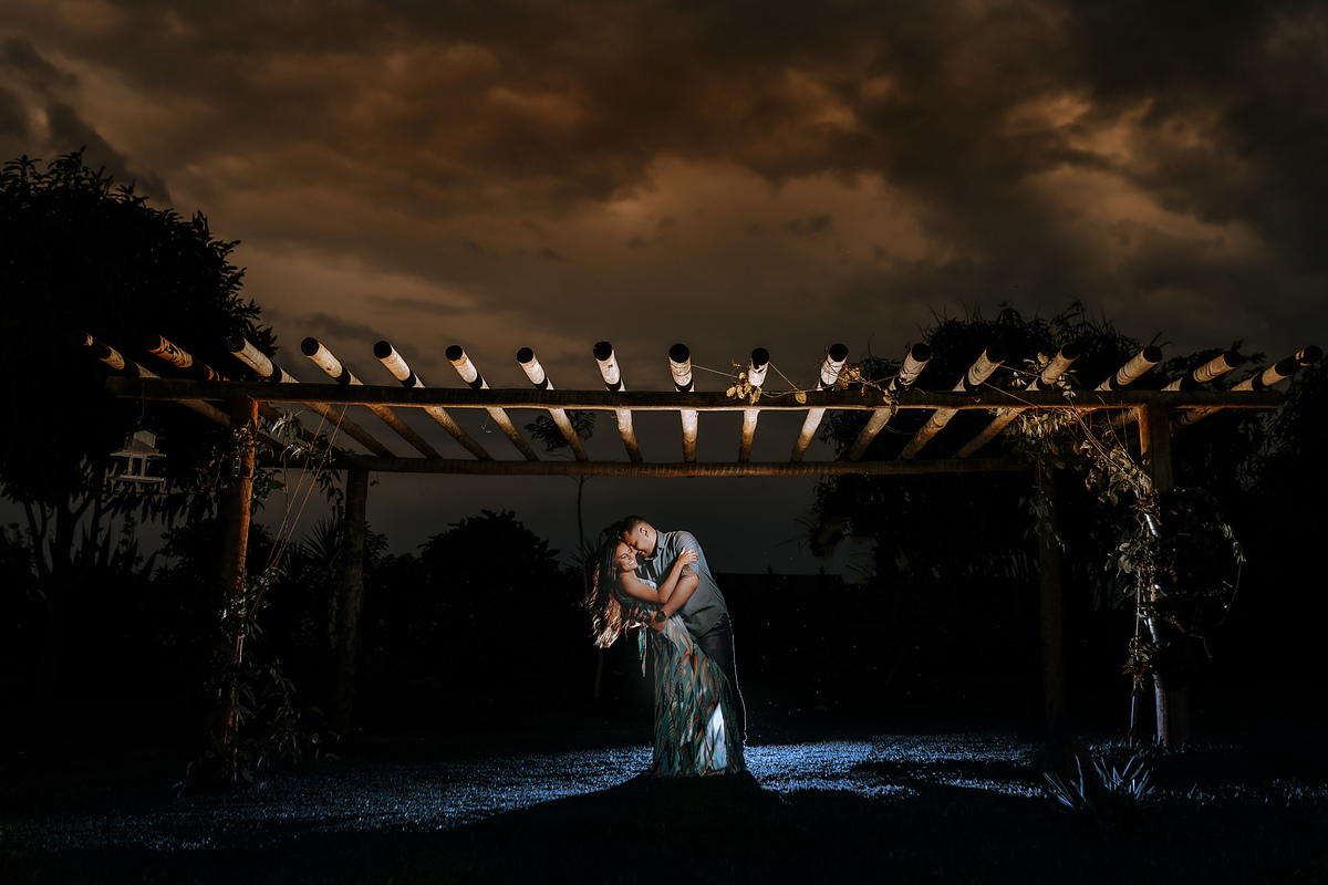 Ensaio Pre Casamento de Talita e Marco Aurelio, realizado no Viveiro Recanto Marieta em Patos de Minas -MG.

Fotografado por Alexandre Casttro