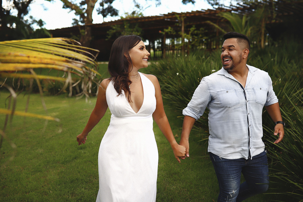 Ensaio Luana e Marcos, realizado na Pousada Avalon em Patos de Minas - MG.

Fotografado por Alexandre Casttro.