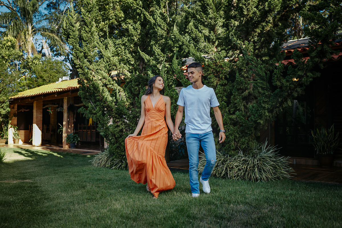 FOTOGRAFIA DE CASAMENTO
ALEXANDRE CASTTRO
PATOS DE MINAS 