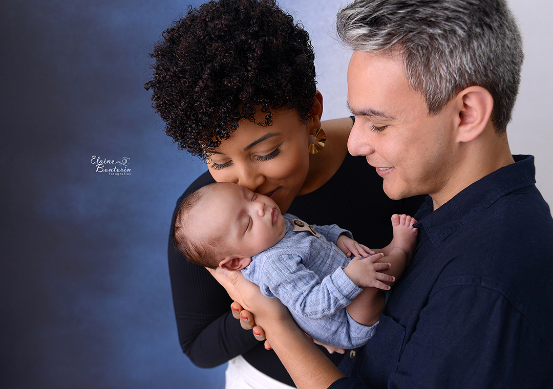 Heitor em seu ensaio Newborn