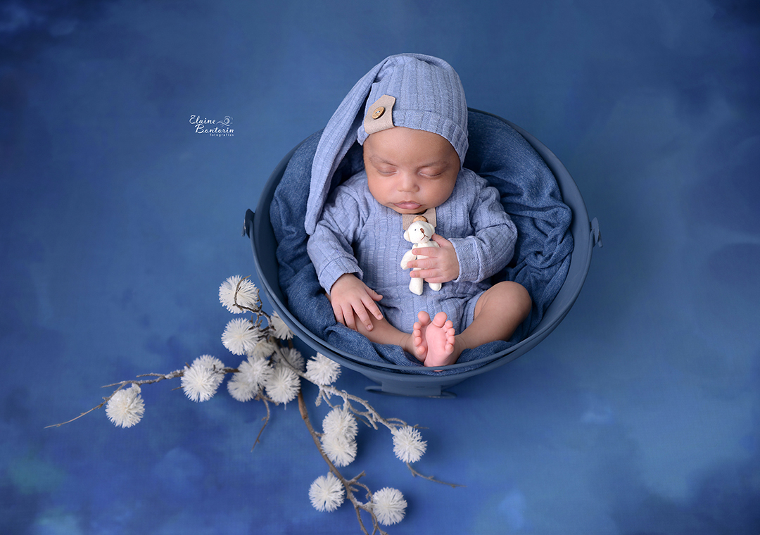 Heitor em seu ensaio Newborn