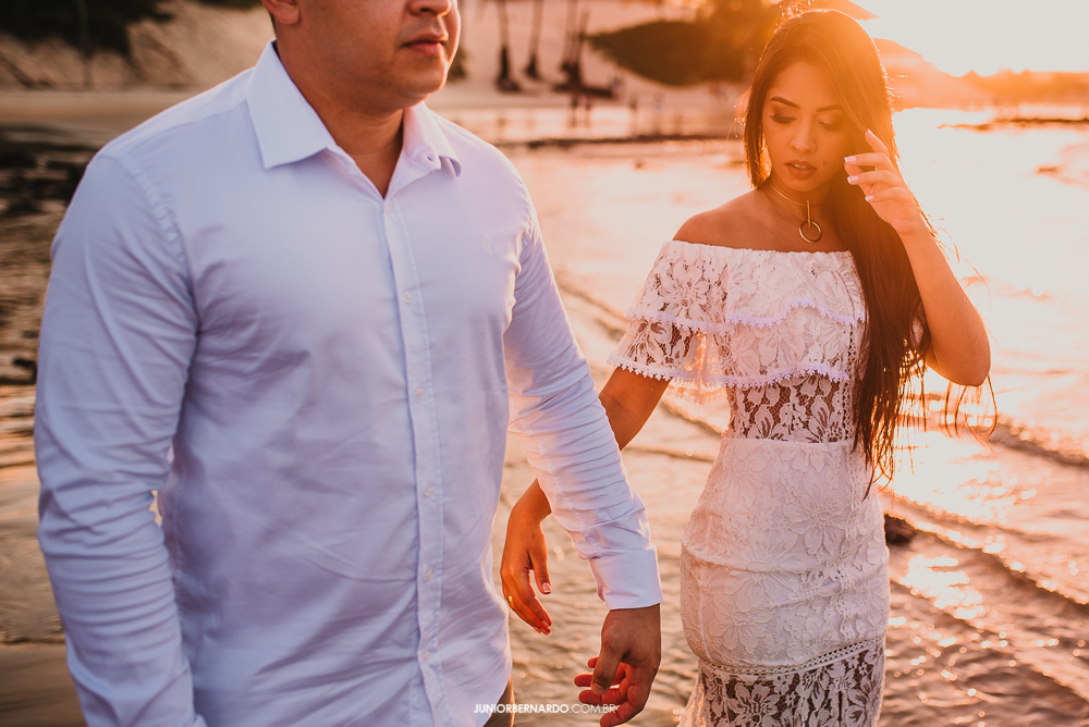 fotografia diferente de casal na praia de natal