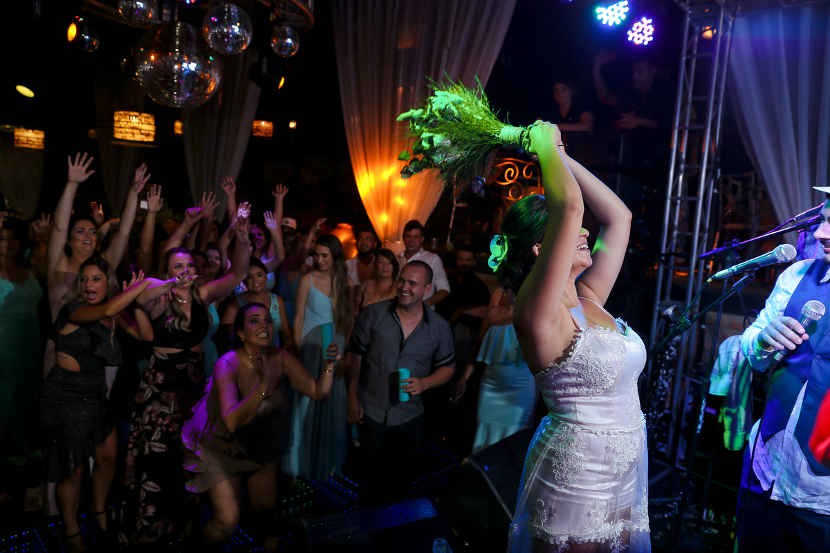 Casamento realizado na cidade de Carangola - MG espaço de festa Villa Pitanga