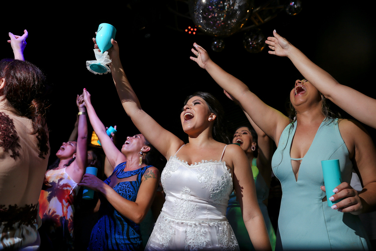 Casamento realizado na cidade de Carangola - MG espaço de festa Villa Pitanga