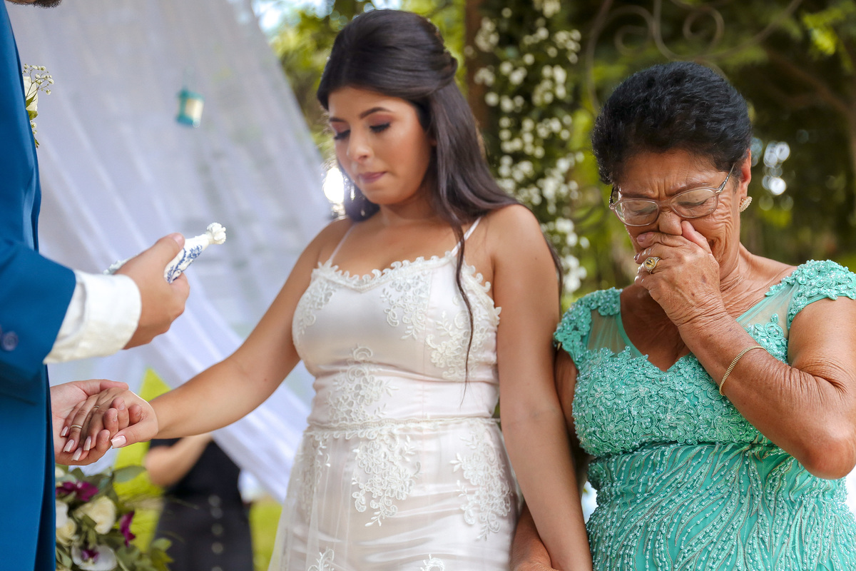 Casamento realizado na cidade de Carangola - MG espaço de festa Villa Pitanga