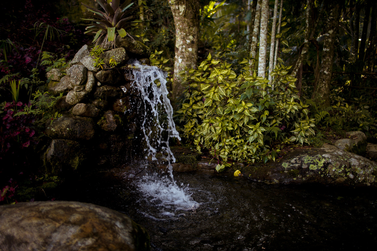 Ensaio fotográfico de pre casamento  realizado na cidade de Ibitirama - ES, Toca da truta, tecno truta , região do Caparaó, Circuito do café e das águas.
