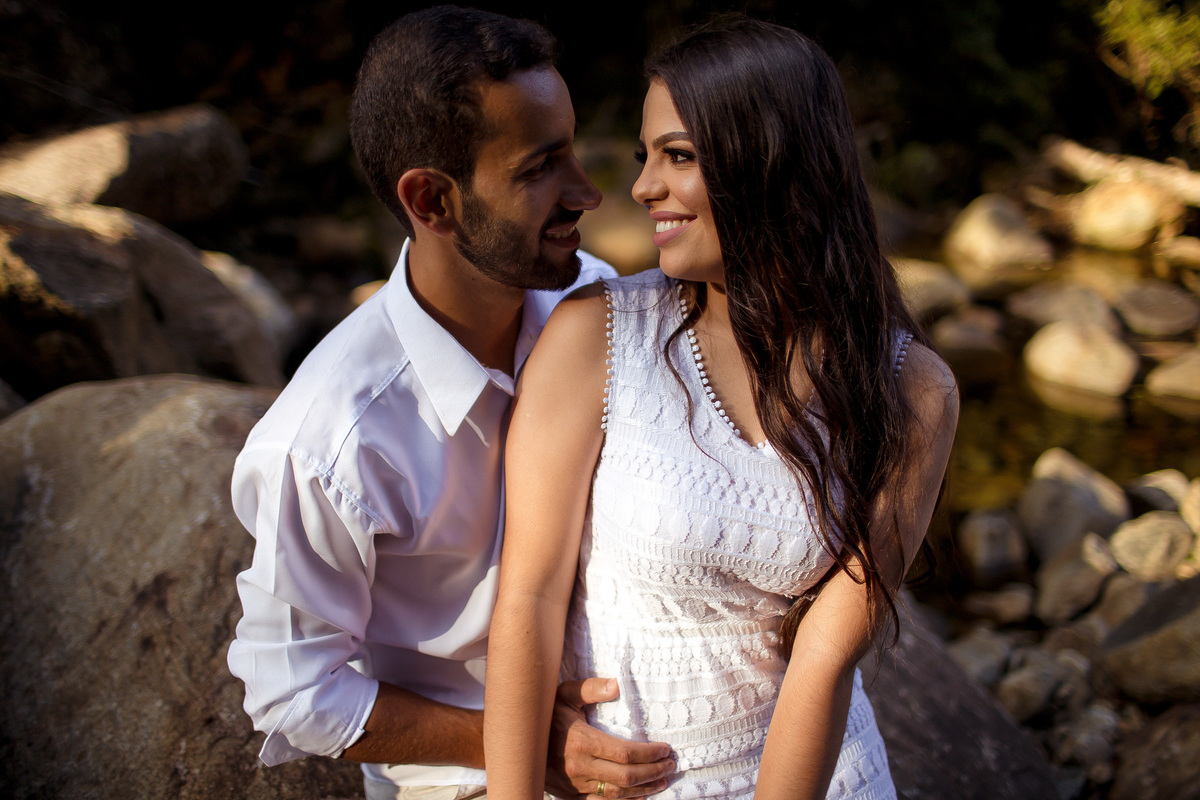 Ensaio fotográfico de pre casamento  realizado na cidade de Ibitirama - ES, Toca da truta, tecno truta , região do Caparaó, Circuito do café e das águas.