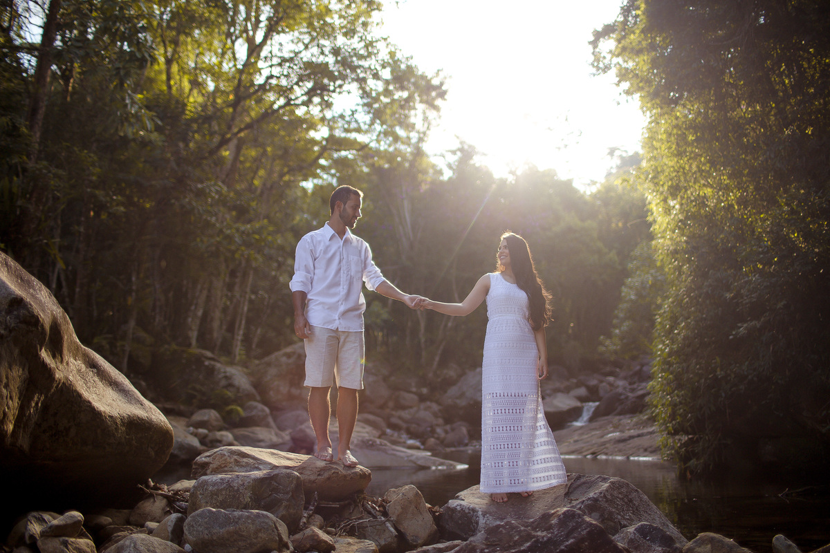 Ensaio fotográfico de pre casamento  realizado na cidade de Ibitirama - ES, Toca da truta, tecno truta , região do Caparaó, Circuito do café e das águas.