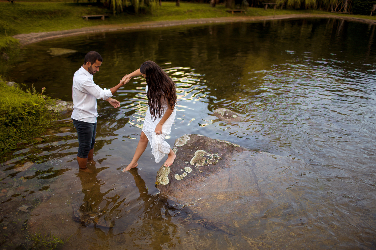 Ensaio fotográfico de pre casamento  realizado na cidade de Ibitirama - ES, Toca da truta, tecno truta , região do Caparaó, Circuito do café e das águas.