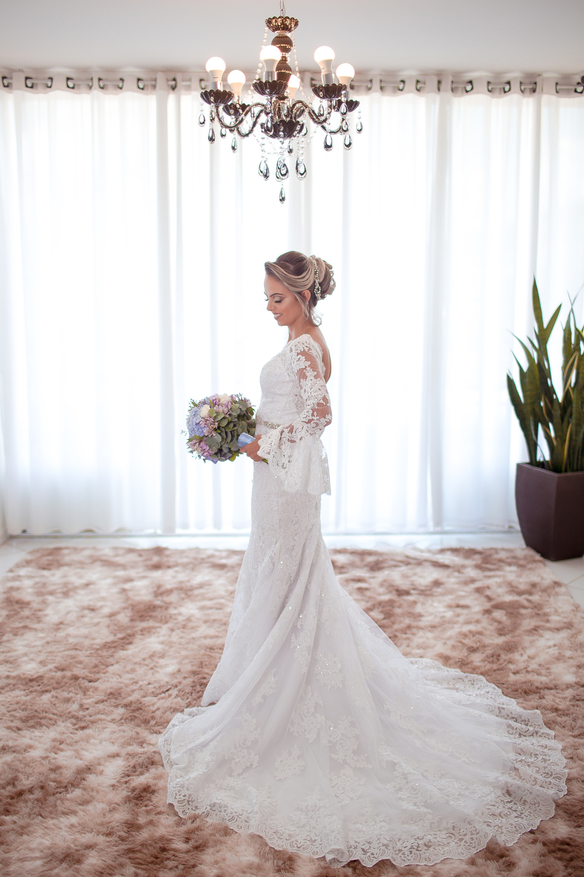 Salão LS Hair Design
Serviços de Cabeleireiro | Maquiagem
Produção de Noiva | Debutante | Divino - MG