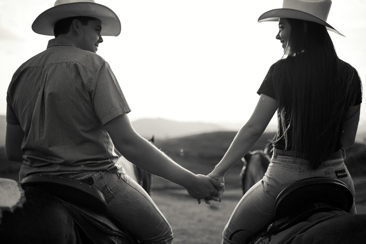 Ensaio  de Casamento com cavalos e vida no campo