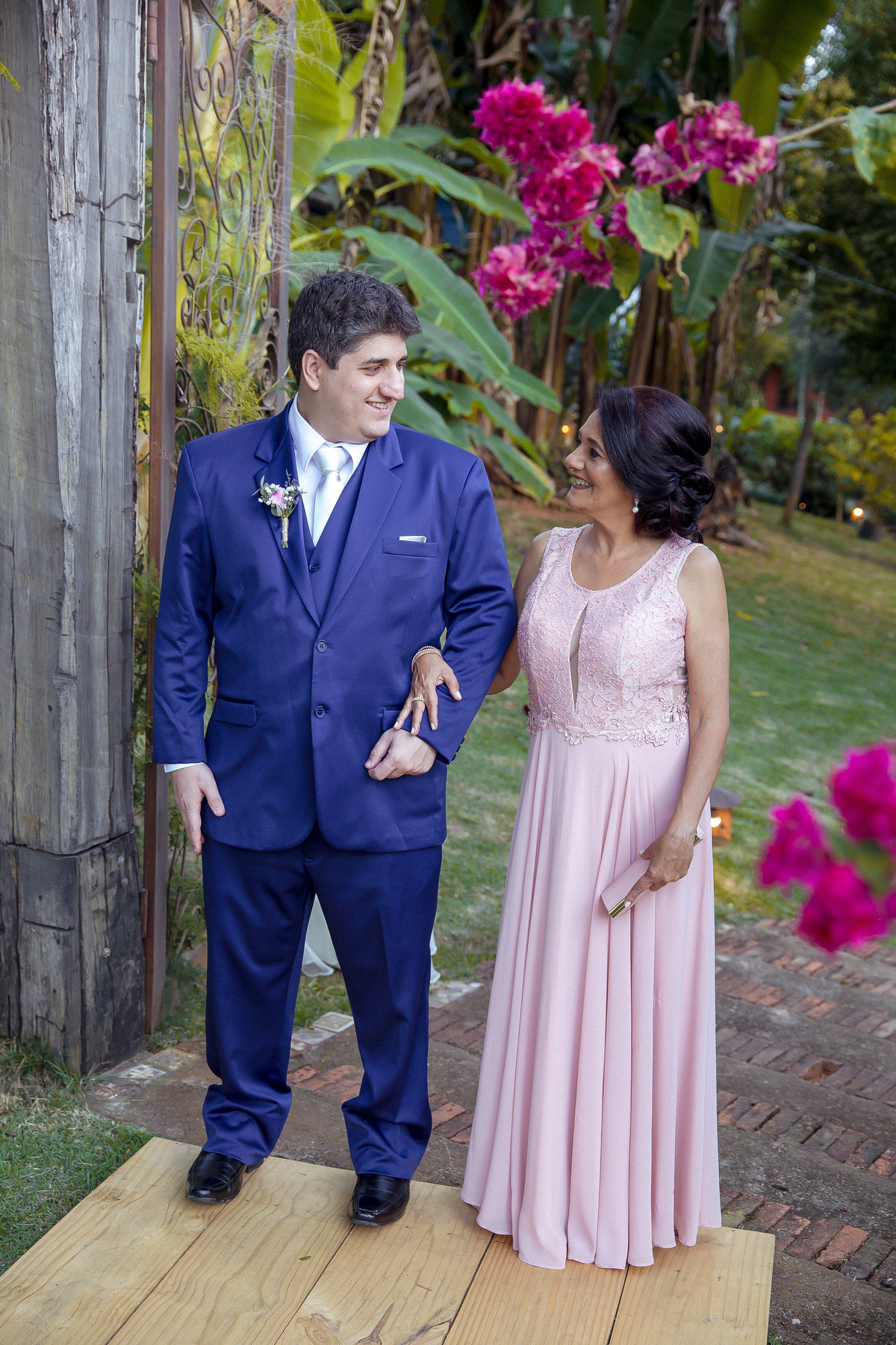 Casamento realizado na cidade de Carangola - MG espaço de festa Villa Pitanga