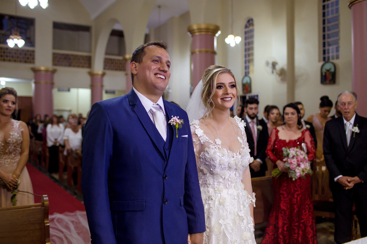 Casamento realizado na cidade de Espera Feliz- MG, recepção feita no  Espaço Cristal em Caiana - MG