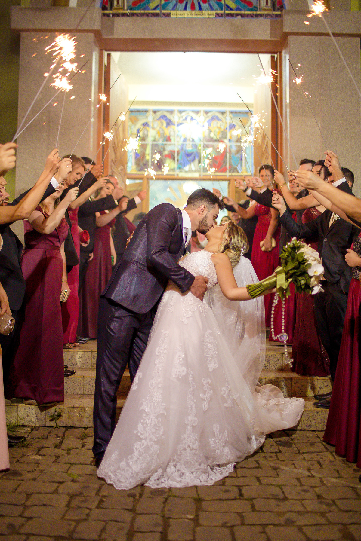 CASAMENTO RAFAELA E PAULO REALIZADO NA CIDADE DE DIVINO - MG