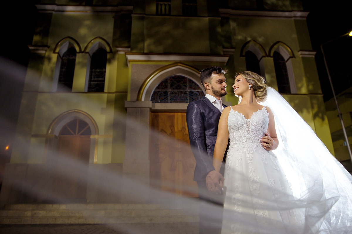 CASAMENTO RAFAELA E PAULO REALIZADO NA CIDADE DE DIVINO - MG