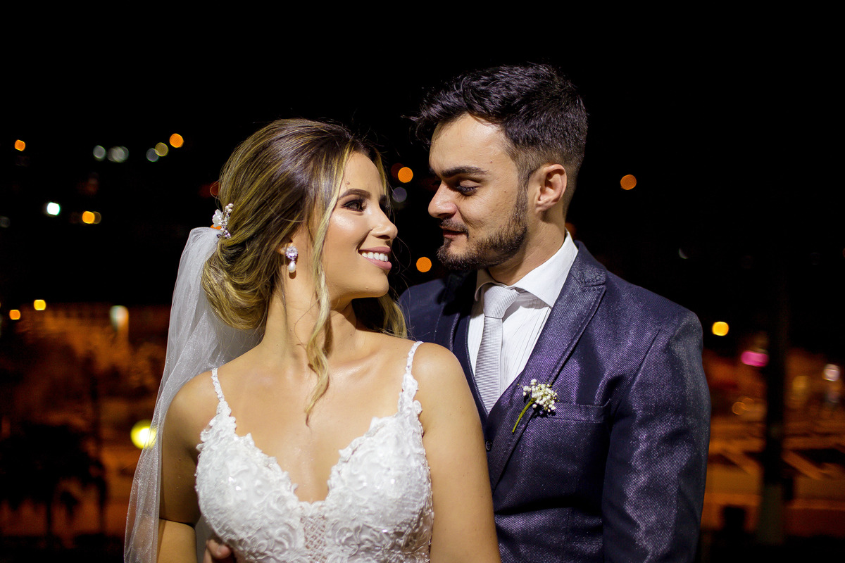 CASAMENTO RAFAELA E PAULO REALIZADO NA CIDADE DE DIVINO - MG