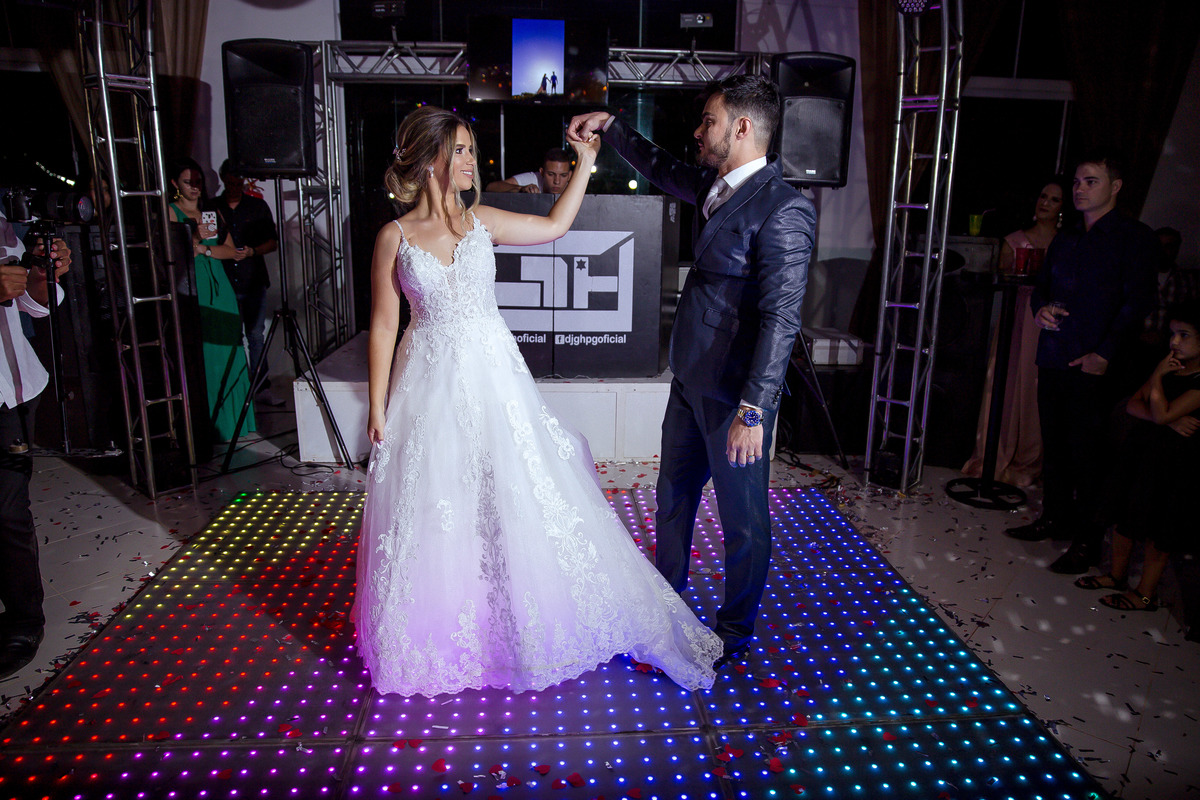 CASAMENTO RAFAELA E PAULO REALIZADO NA CIDADE DE DIVINO - MG