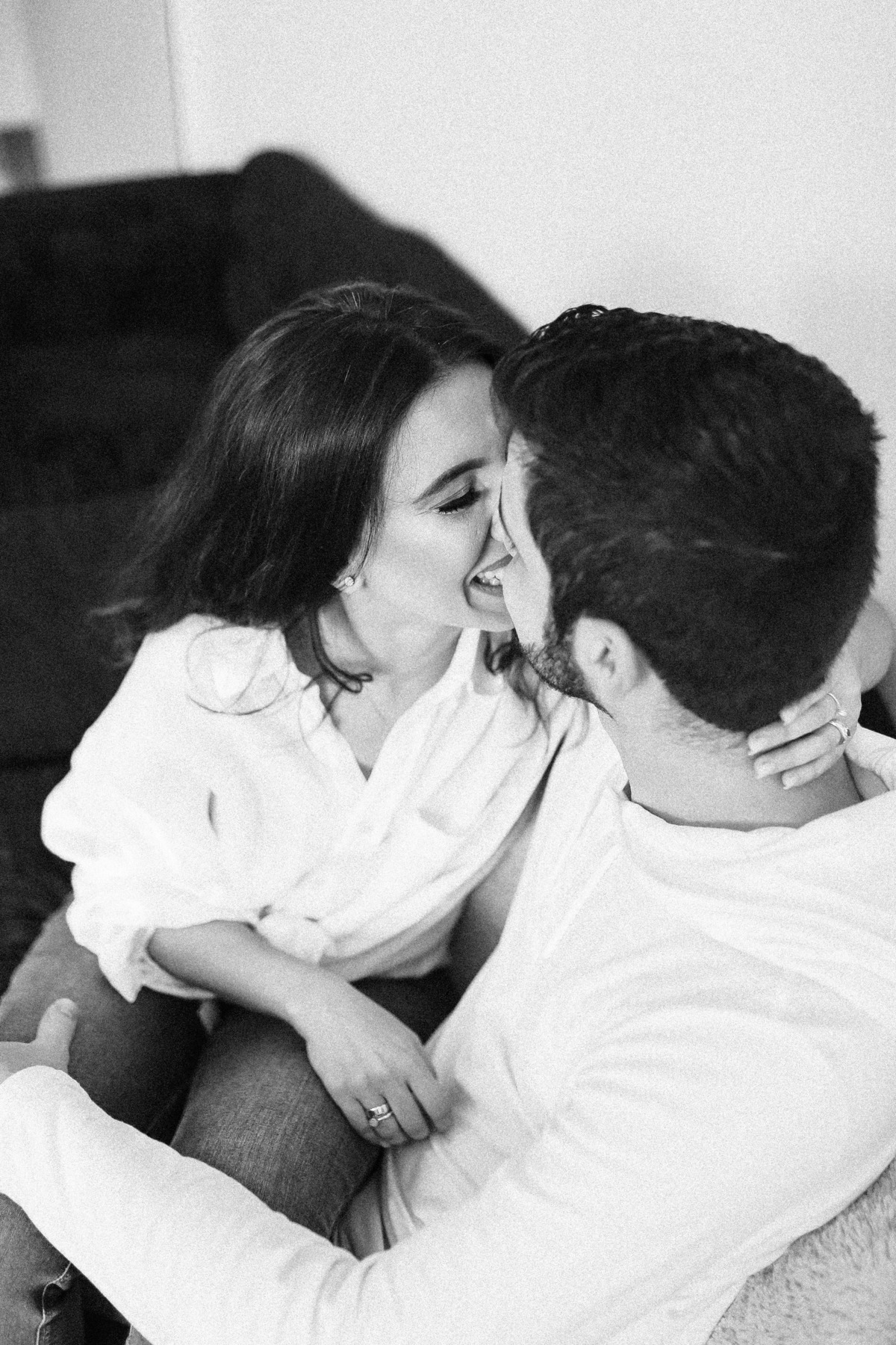 Ensaio de pré casamento em casa na cidade de CARANGOLA - MG Mariana e Weslei