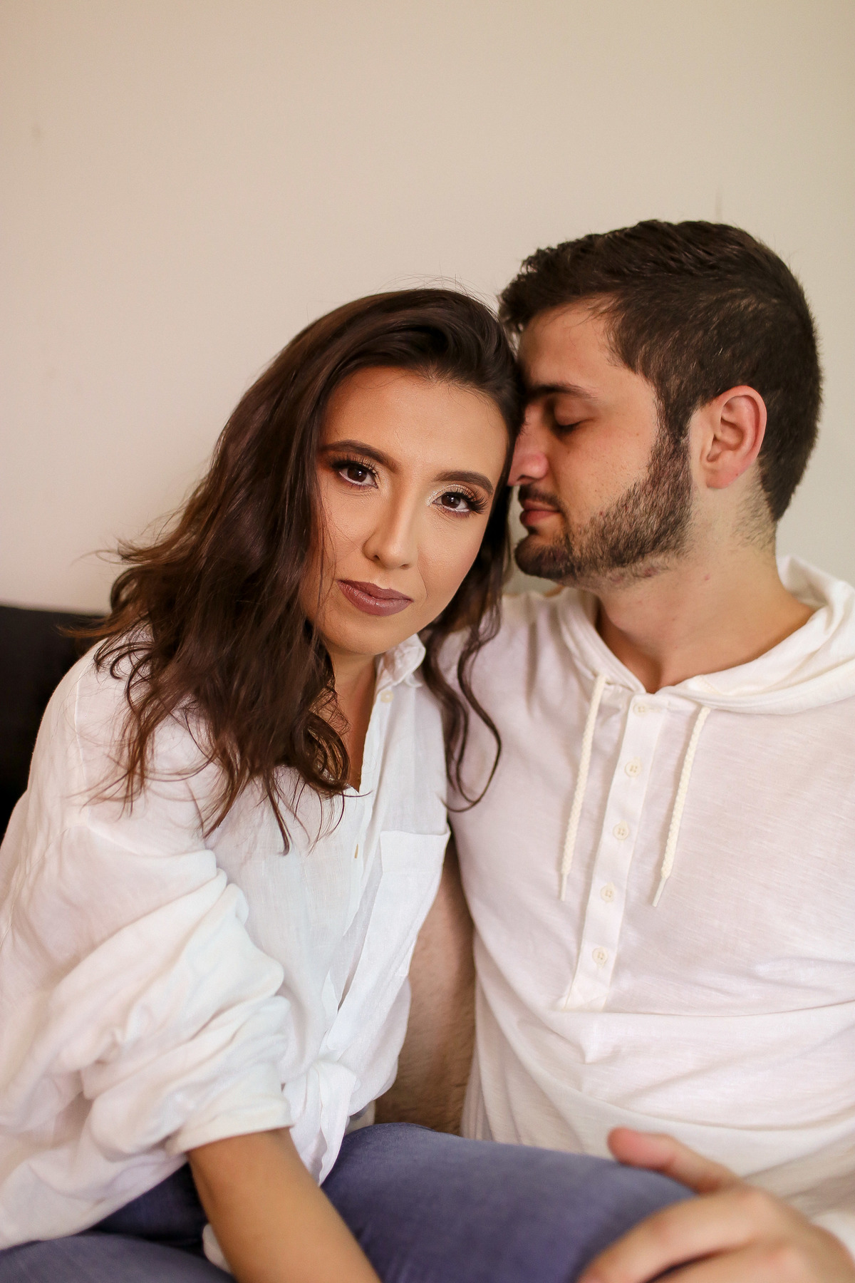 Ensaio de pré casamento em casa na cidade de CARANGOLA - MG Mariana e Weslei