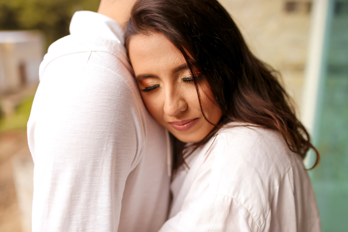 Ensaio de pré casamento em casa na cidade de CARANGOLA - MG Mariana e Weslei