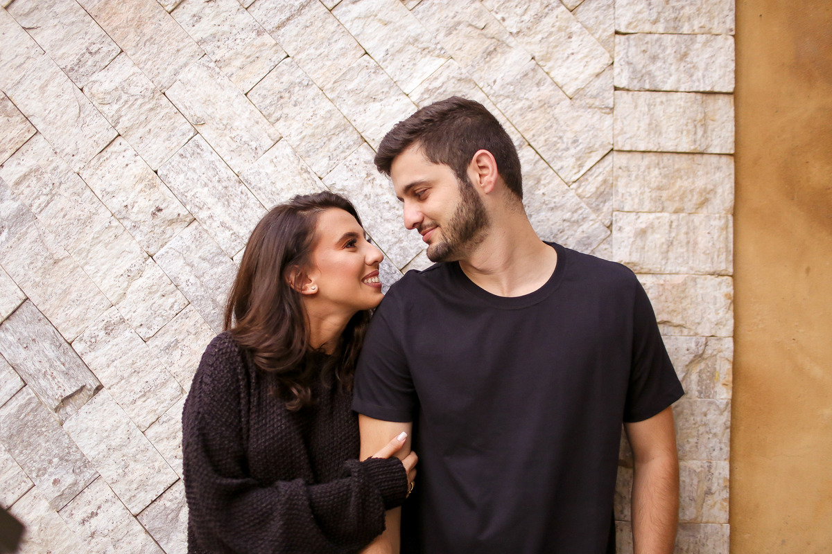 Ensaio de pré casamento em casa na cidade de CARANGOLA - MG Mariana e WesleiEnsaio de pré casamento em casa na cidade de CARANGOLA - MG Mariana e Weslei