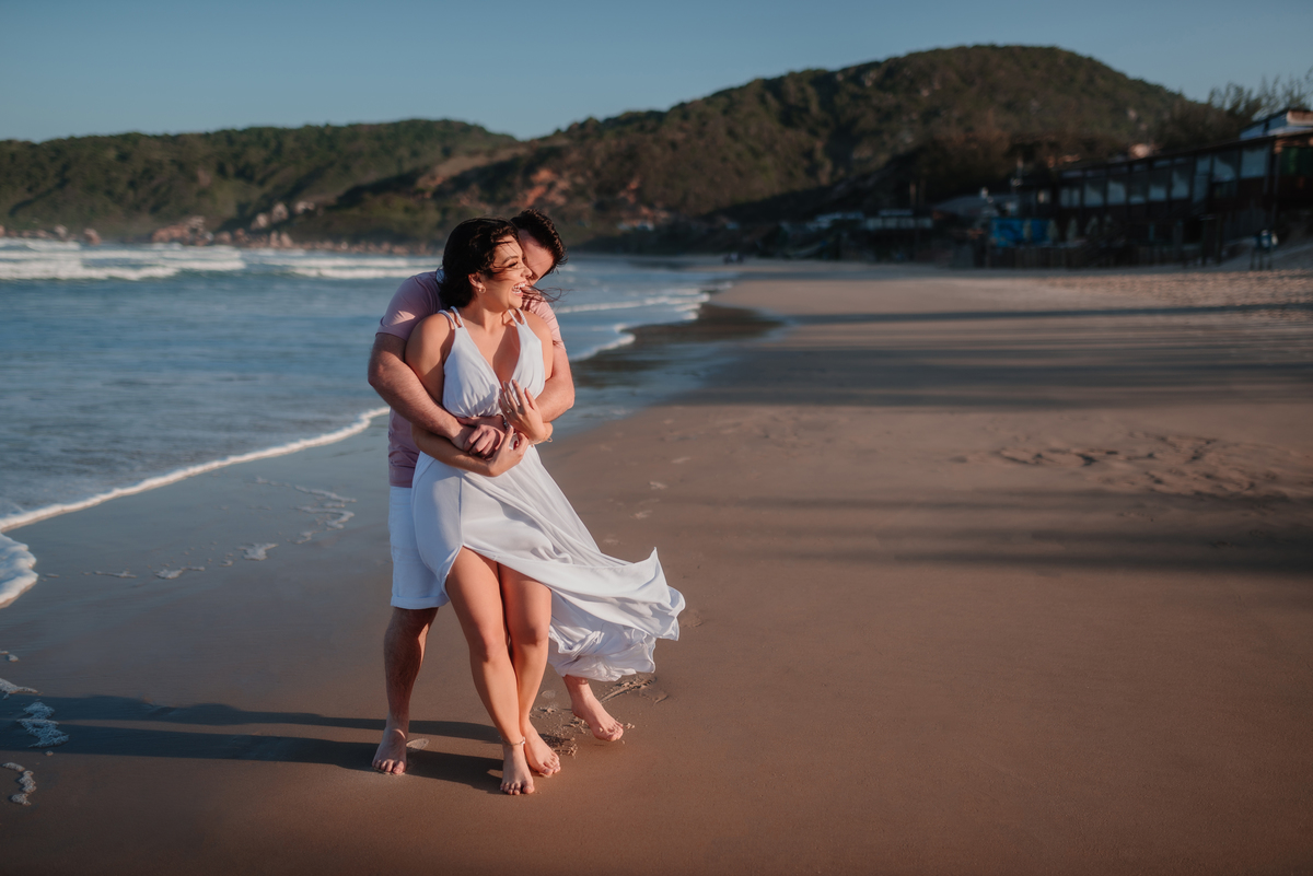 pré wedding na praia do rosa