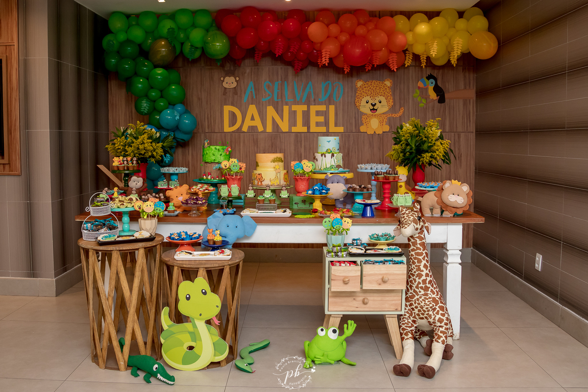 Decoração Tema Selva - Festa Infantil -  Safari - Laranjeiras - RJ - Foto de Familia - Festa Selva