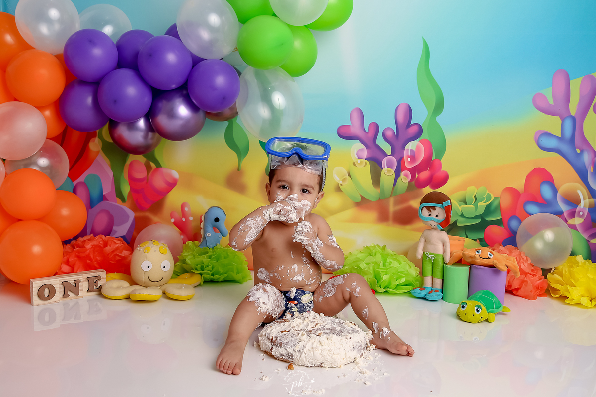Smash the cake - menino mergulhador - fundo do mar - mar - foto de criança - ensaio 1 ano - cenário fundo do mar