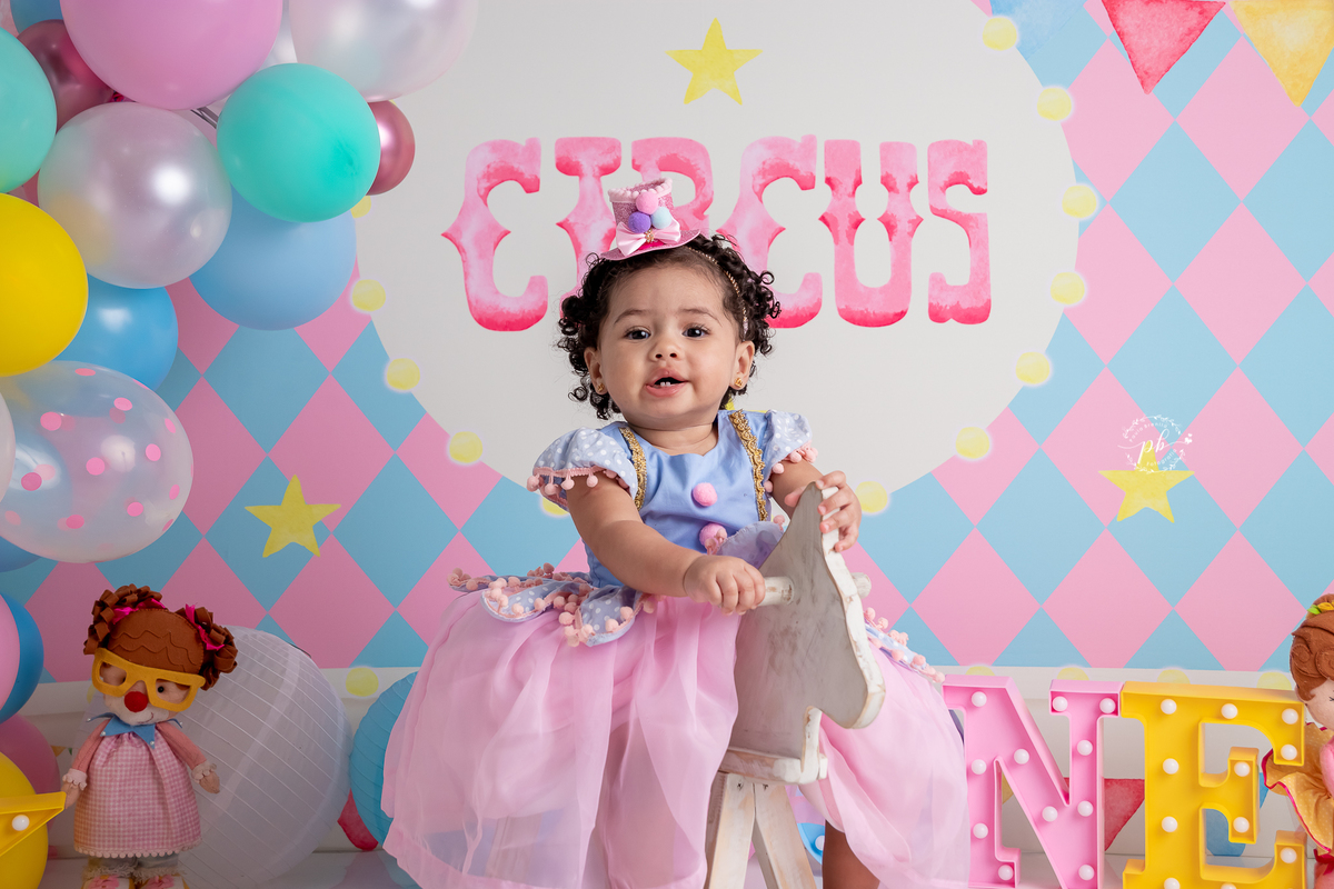 Smash The Cake Circo Rosa - circo rosa - circo - ensaio infantil - foto de criança - pré festa circo - Rio de Janeiro - RJ