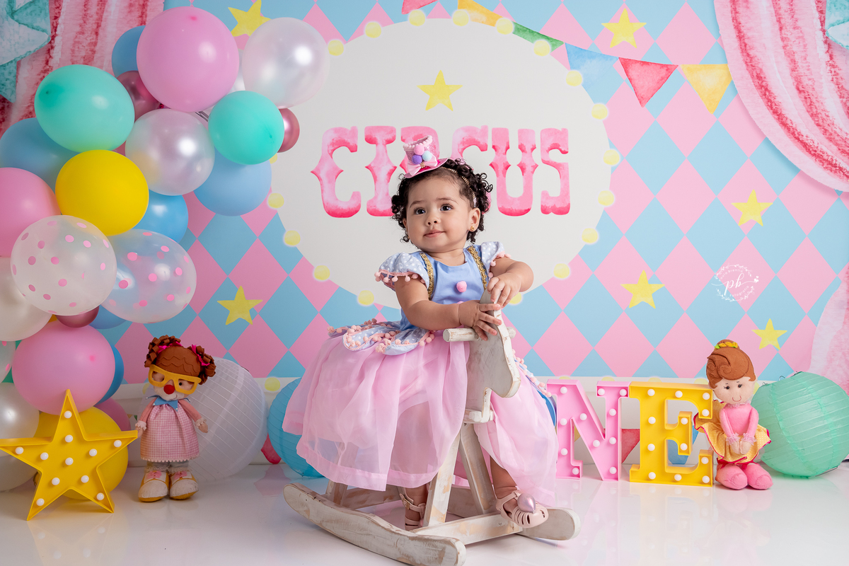 Smash The Cake Circo Rosa - circo rosa - circo - ensaio infantil - foto de criança - pré festa circo - Rio de Janeiro - RJ