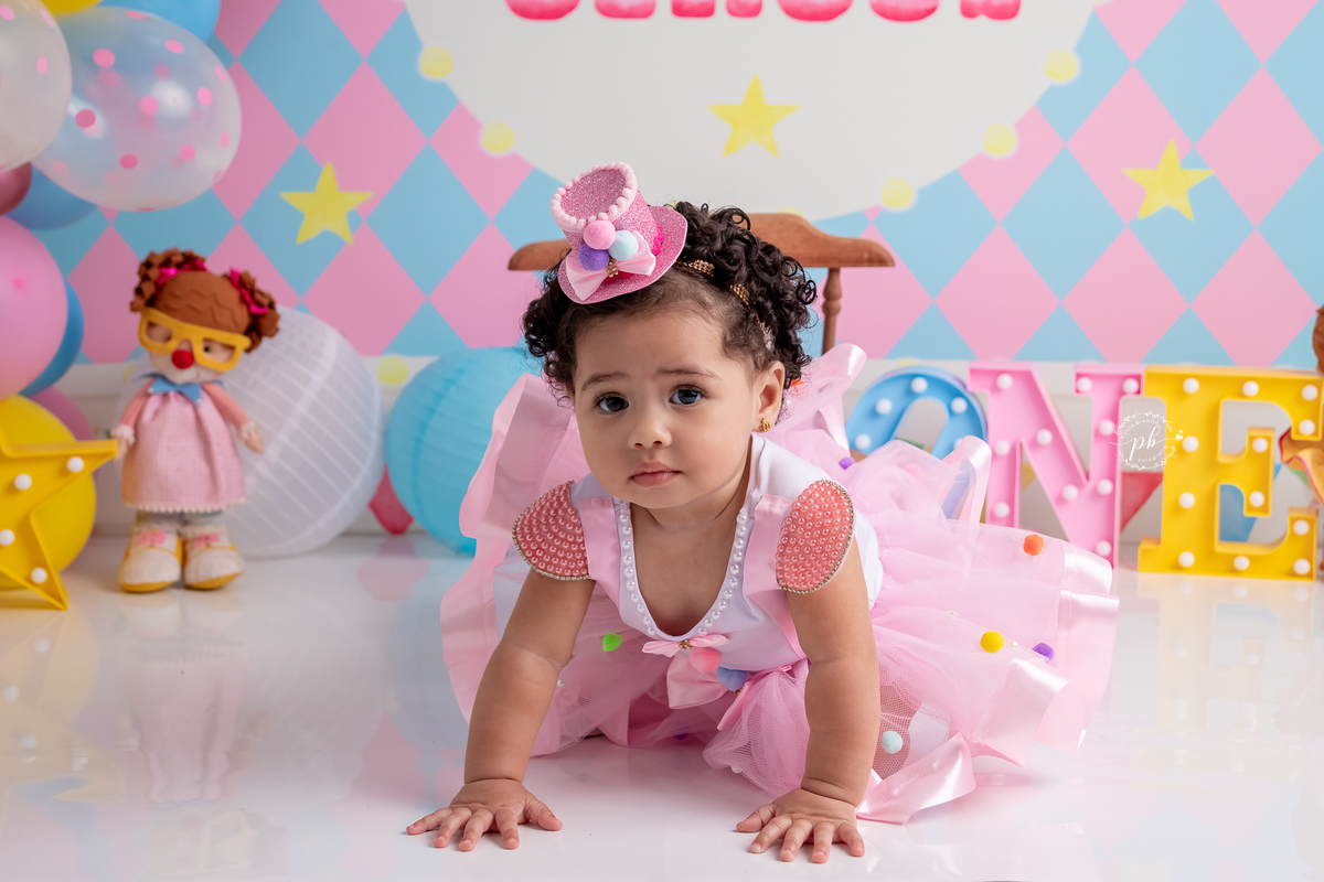 Smash The Cake Circo Rosa - circo rosa - circo - ensaio infantil - foto de criança - pré festa circo - Rio de Janeiro - RJ