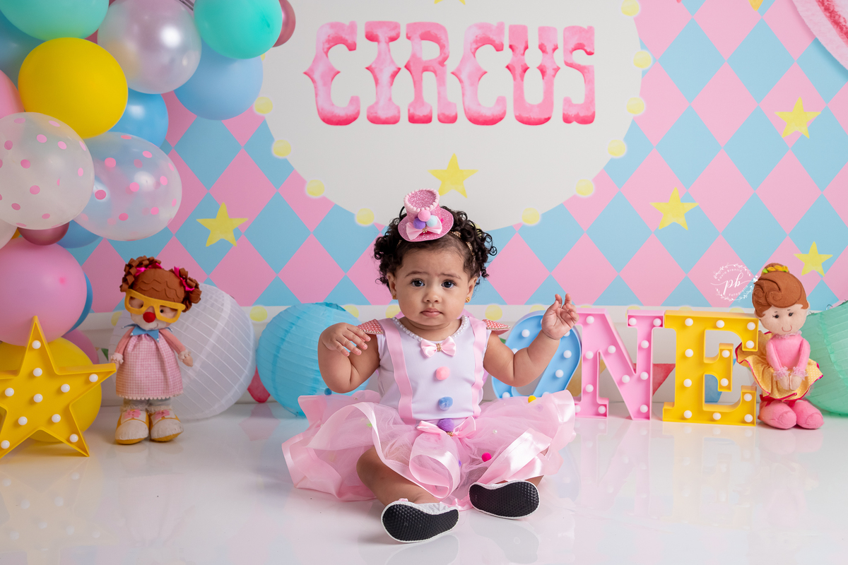 Smash The Cake Circo Rosa - circo rosa - circo - ensaio infantil - foto de criança - pré festa circo - Rio de Janeiro - RJ