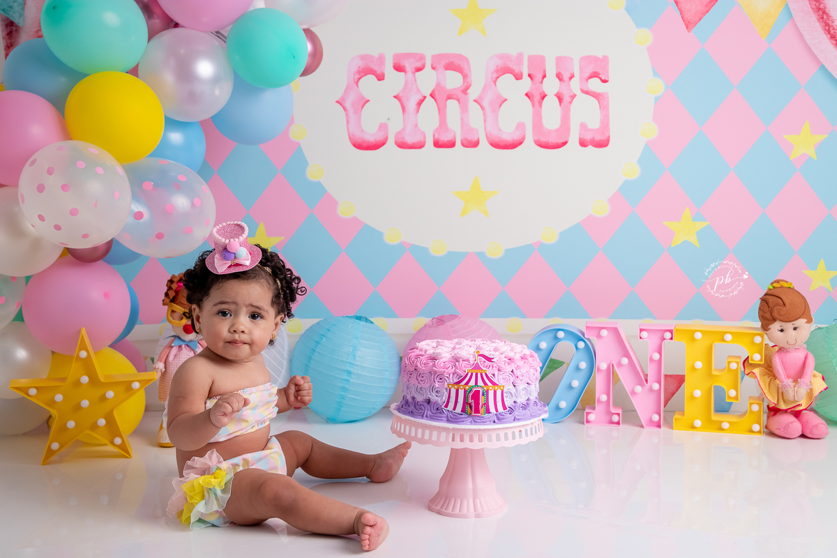 Smash The Cake Circo Rosa - circo rosa - circo - ensaio infantil - foto de criança - pré festa circo - Rio de Janeiro - RJ