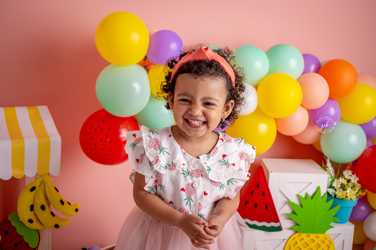 ensaio quitandinha - quitandinha infantil - pré festa três aninhos - ensaio infantil - ensaio feira -frutinhas -melancia -quitanda da Maitê - frutas - Rio de Janeiro - RJ