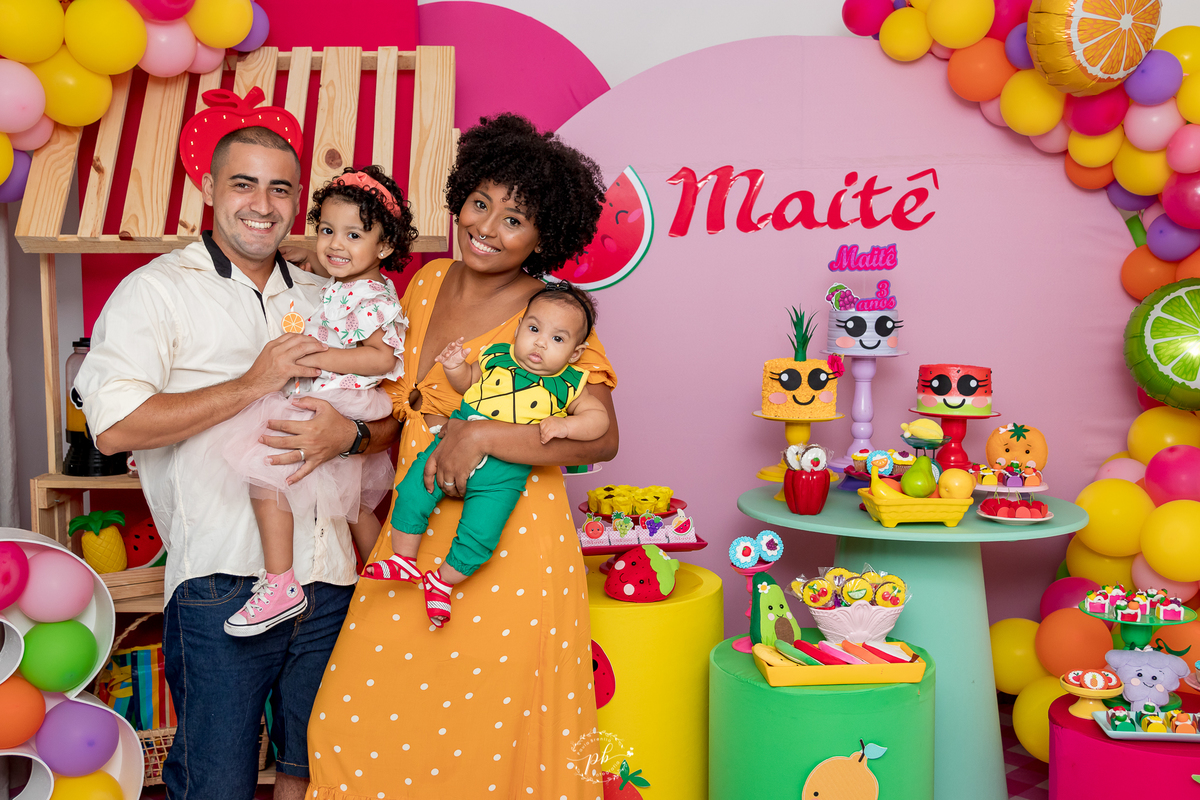 bolo frutas - festa quitandinha - festa feira - quitandinha da maitê - garota festeira - festa infantil - Rio de Janeiro - RJ - Quintino 