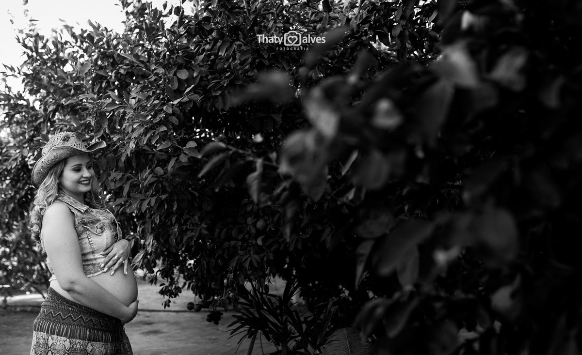 Ensaio Gesatante thaty alves fotografia, ensaio de Foto, Ensaio na bahia, Ensaio em Riacho de Santana, Thaty alves fotografia, Fotografa de gestante, Fotografa de Gravida , Foto com cavalo