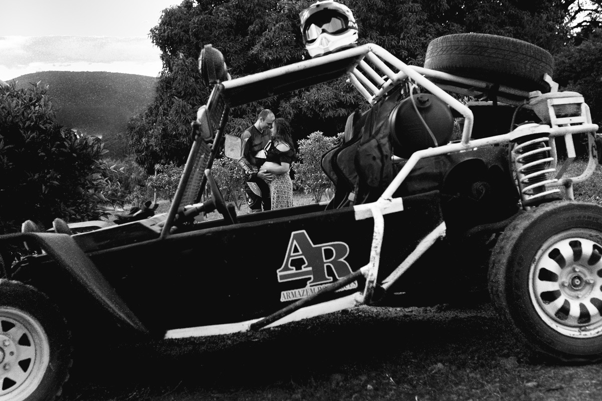 ensaiogestante ensaio de casal, foto de casal, foto de gravida , ensaio de gravida, foto externa de gravida, foto de gestante, foto de casal, ensaio de mãe e filho, riacho de santana, bom jesus da lapa, thaty  alves fotografia, bahia, foto sorrindo , feli