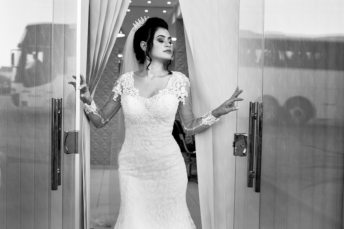  #noiva #weddings #wedding #weddingday #universodasnoivas #weddingdress #casamento #casamentos #vestidodenoiva #madrinha #cerimonia #assessoria  #dresses #instadress #bride #bridal #wedding #weddinginspiration #lapisdenoiva #casamento #fotografodecasament