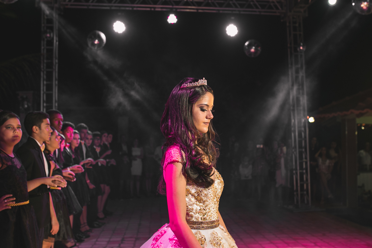 
#15 #vestidode15anos #festade15anos #15anos #meus15anos #debutantes #feminino #fifteen #fifteenyears #fotografiademenina #fotografiadequinzeanos #girls #photography#retratofeminino #bomjesusdalpa #riachodesantana #santamariadavitoria