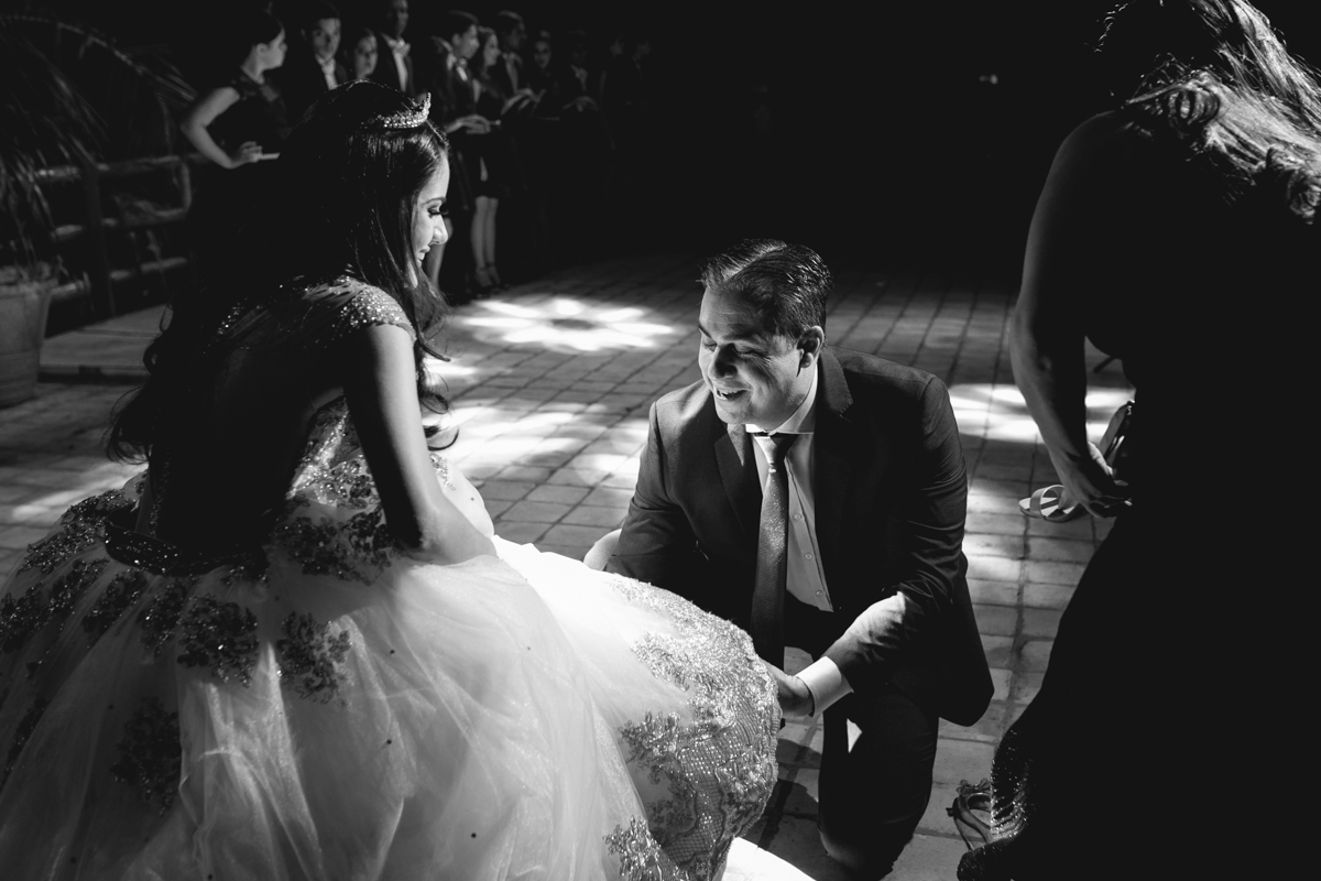 
#15 #vestidode15anos #festade15anos #15anos #meus15anos #debutantes #feminino #fifteen #fifteenyears #fotografiademenina #fotografiadequinzeanos #girls #photography#retratofeminino #bomjesusdalpa #riachodesantana #santamariadavitoria