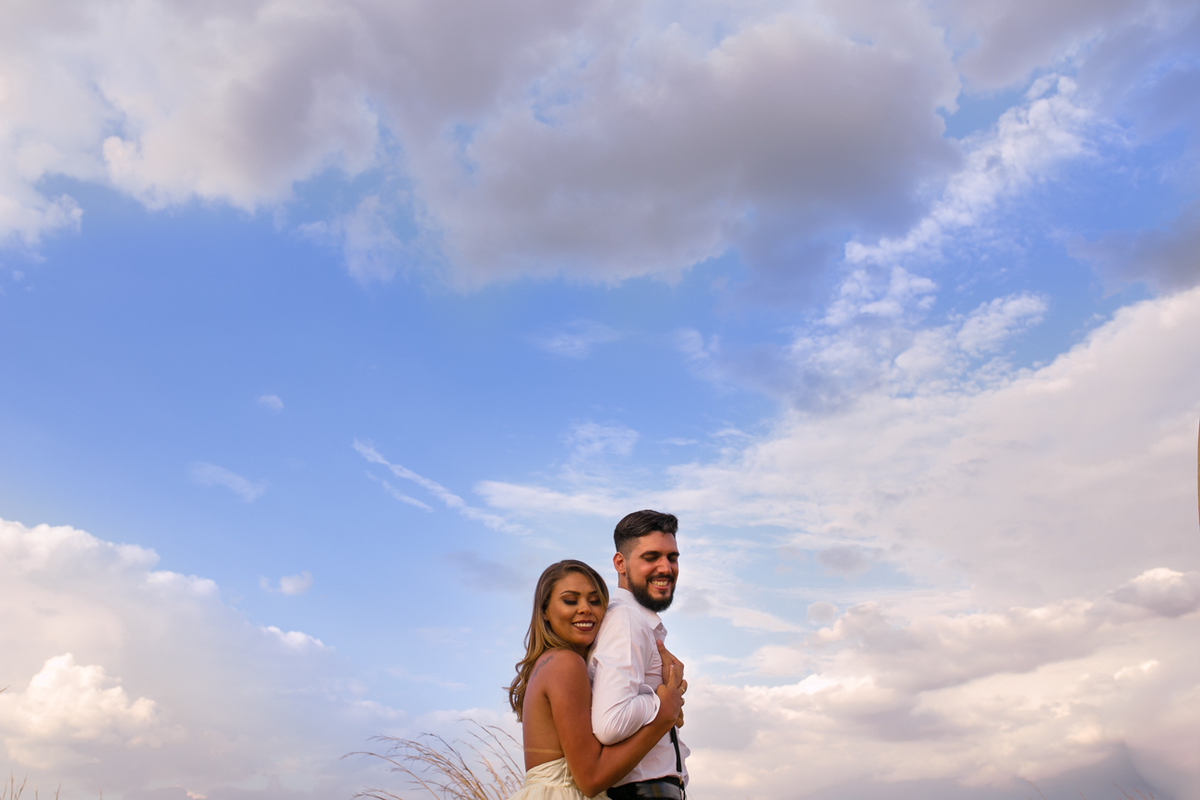  #noiva #weddings #wedding #weddingday #universodasnoivas #weddingdress #casamento #casamentos #vestidodenoiva #madrinha #cerimonia #assessoria  #dresses #instadress #bride #bridal #wedding #weddinginspiration #lapisdenoiva #casamento #fotografodecasament