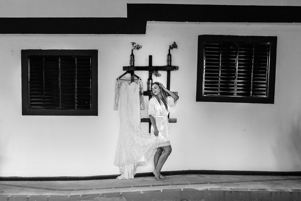  #noiva #weddings #wedding #weddingday #universodasnoivas #weddingdress #casamento #casamentos #vestidodenoiva #madrinha #cerimonia #assessoria  #dresses #instadress #bride #bridal #wedding #weddinginspiration #lapisdenoiva #casamento #fotografodecasament