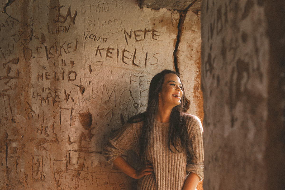 
#15 #vestidode15anos #festade15anos #15anos #meus15anos #debutantes #feminino #fifteen #fifteenyears #fotografiademenina #fotografiadequinzeanos #girls #photography#retratofeminino #bomjesusdalpa #riachodesantana #santamariadavitoria