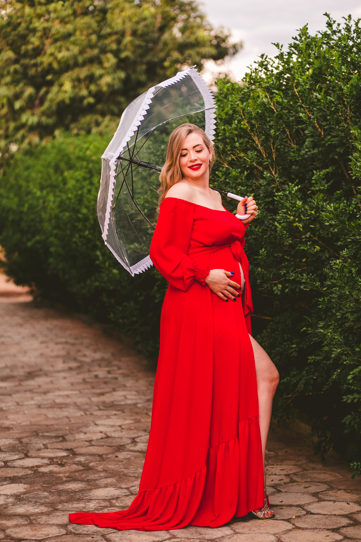 ensaiogestante ensaio de casal, foto de casal, foto de gravida , ensaio de gravida, foto externa de gravida, foto de gestante, foto de casal, ensaio de mãe e filho, riacho de santana, bom jesus da lapa, thaty  alves fotografia, bahia, foto sorrindo , feli