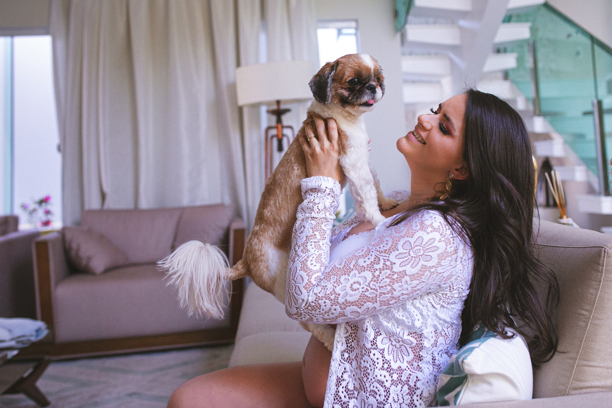ensaiogestante ensaio de casal, foto de casal, foto de gravida , ensaio de gravida, foto externa de gravida, foto de gestante, foto de casal, ensaio de mãe e filho, riacho de santana, bom jesus da lapa, thaty  alves fotografia, bahia, foto sorrindo , feli