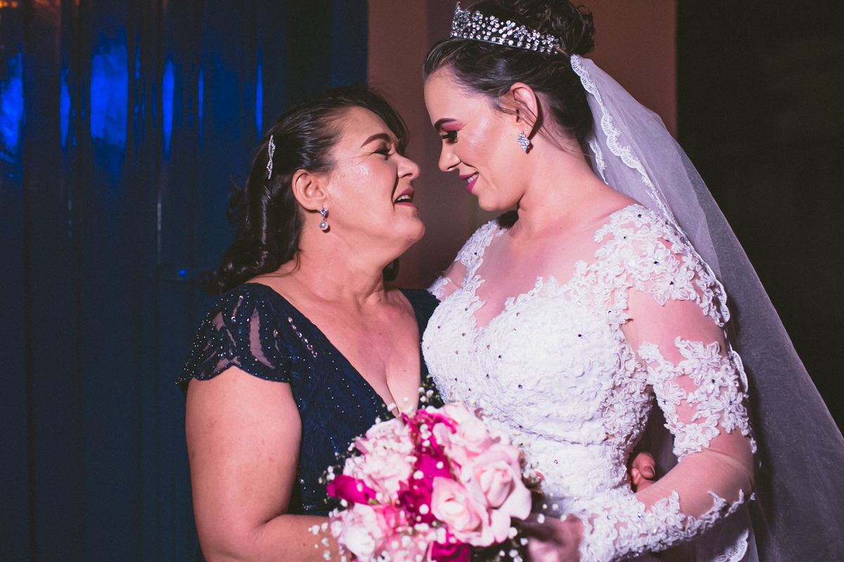  #noiva #weddings #wedding #weddingday #universodasnoivas #weddingdress #casamento #casamentos #vestidodenoiva #madrinha #cerimonia #assessoria  #dresses #instadress #bride #bridal #wedding #weddinginspiration #lapisdenoiva #casamento #fotografodecasament