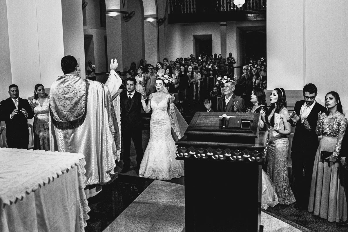  #noiva #weddings #wedding #weddingday #universodasnoivas #weddingdress #casamento #casamentos #vestidodenoiva #madrinha #cerimonia #assessoria  #dresses #instadress #bride #bridal #wedding #weddinginspiration #lapisdenoiva #casamento #fotografodecasament