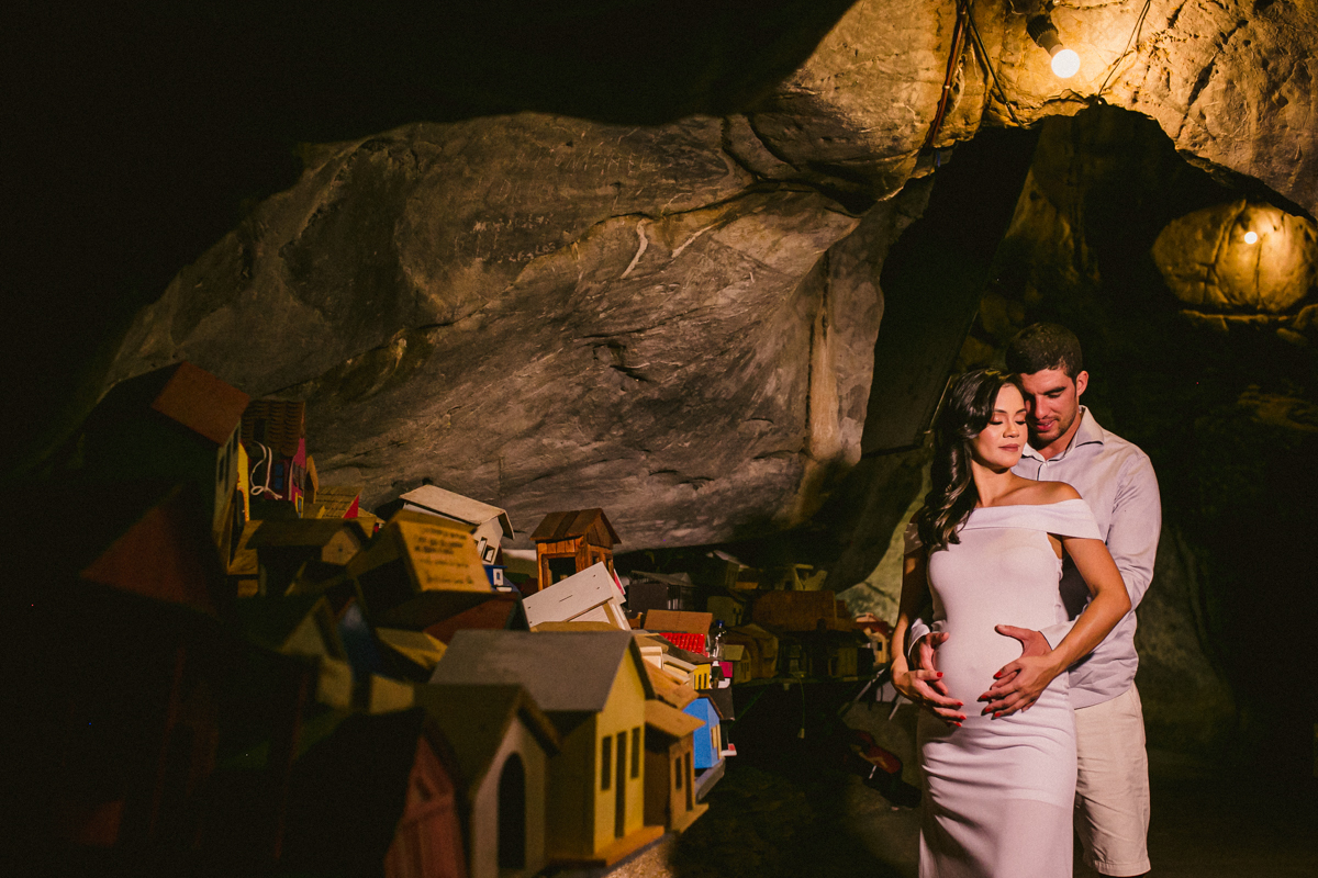 ensaiogestante ensaio de casal, foto de casal, foto de gravida , ensaio de gravida, foto externa de gravida, foto de gestante, foto de casal, ensaio de mãe e filho, riacho de santana, bom jesus da lapa, thaty  alves fotografia, bahia, foto sorrindo , feli