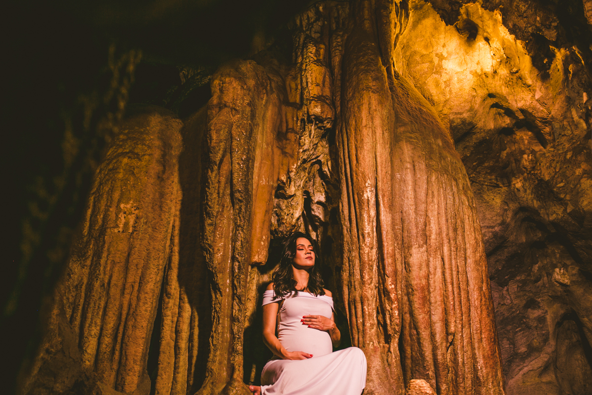 ensaiogestante ensaio de casal, foto de casal, foto de gravida , ensaio de gravida, foto externa de gravida, foto de gestante, foto de casal, ensaio de mãe e filho, riacho de santana, bom jesus da lapa, thaty  alves fotografia, bahia, foto sorrindo , feli