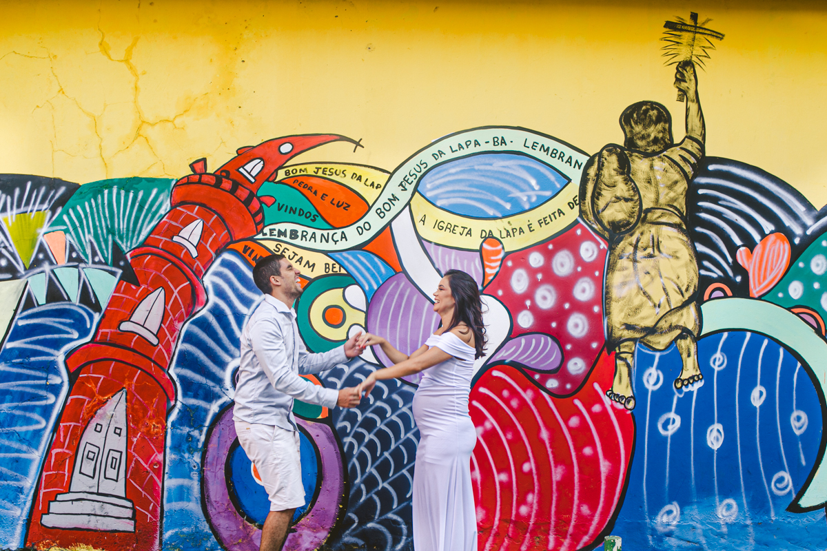 ensaiogestante ensaio de casal, foto de casal, foto de gravida , ensaio de gravida, foto externa de gravida, foto de gestante, foto de casal, ensaio de mãe e filho, riacho de santana, bom jesus da lapa, thaty  alves fotografia, bahia, foto sorrindo , feli